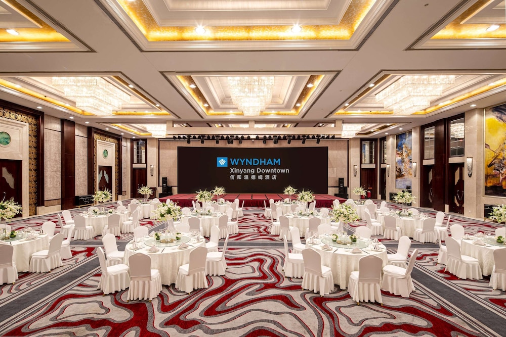 Wyndham Xinyang Downtown 45/59