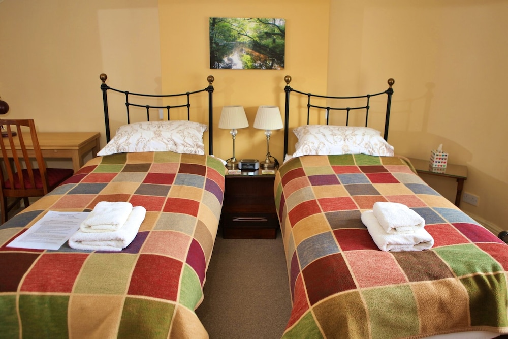 Wortley Cottage Guest House 48/58