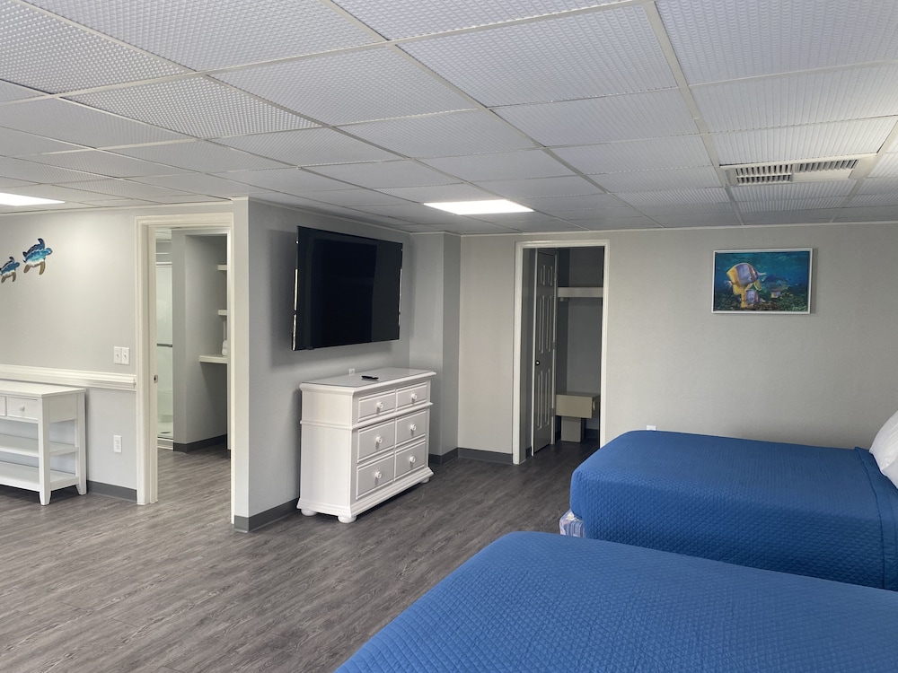 North Shore Oceanfront Resort Hotel 43/80