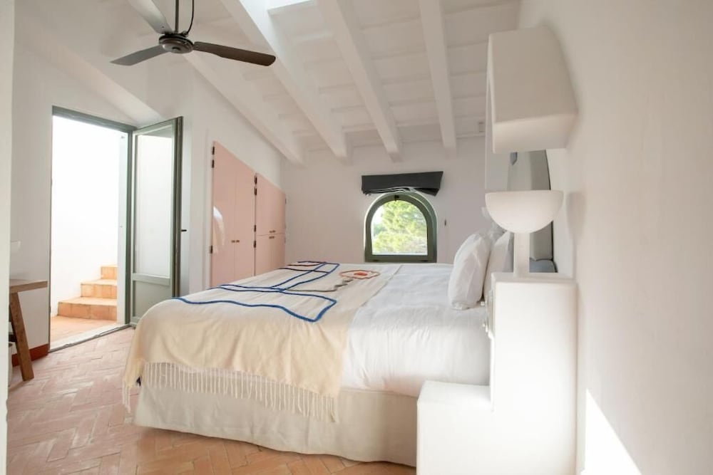 Roof Top, King Bed, Terrace