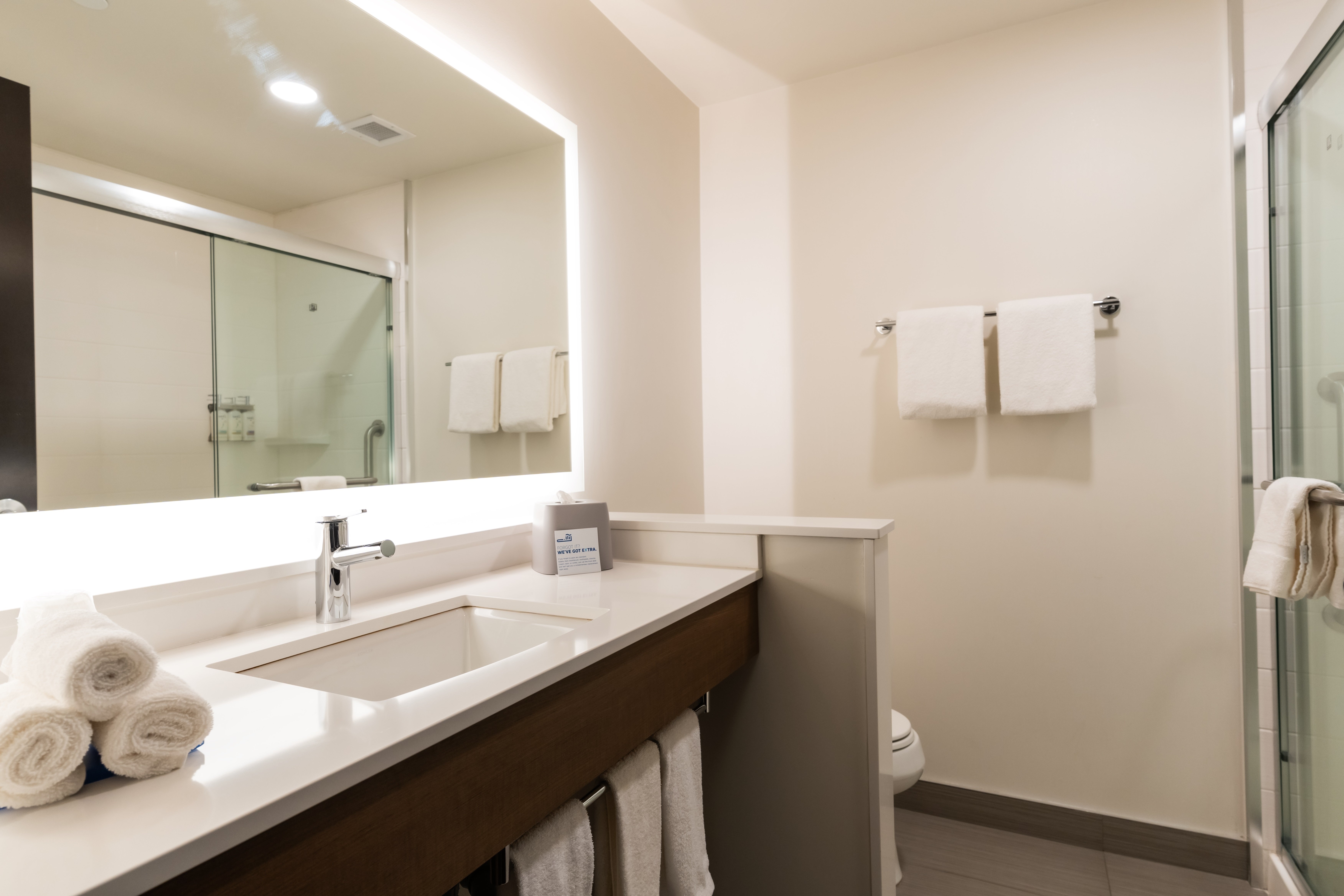 Holiday Inn Express And Suites Edmonton Sw Windermere 75/78