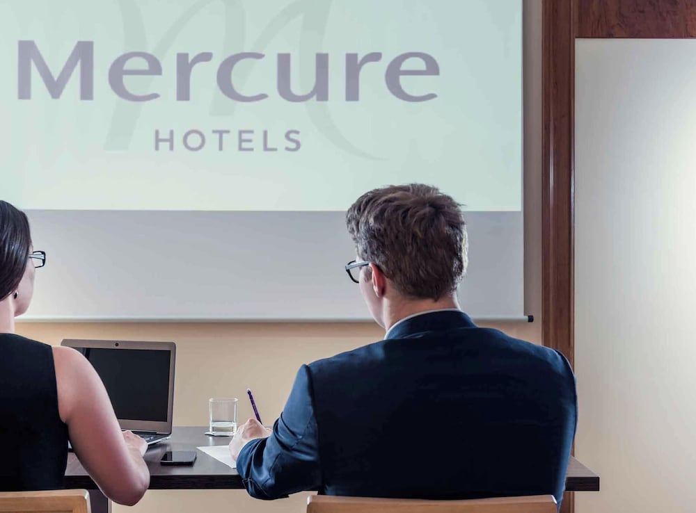 MERCURE CERGY PONTOISE CENTRE 60/70