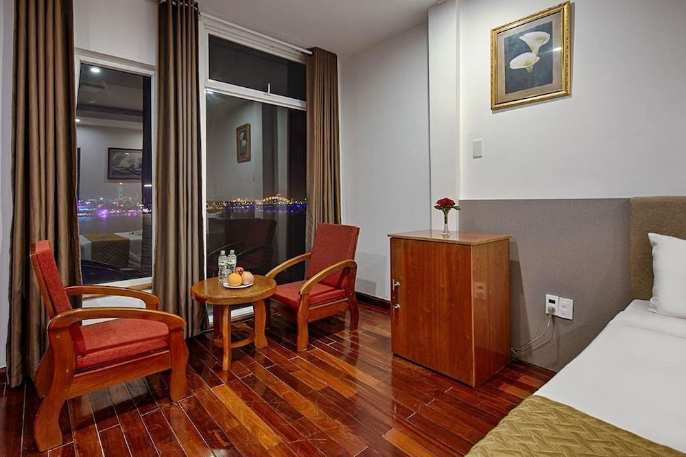 Catinal Hotel 21/26