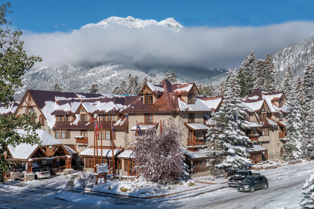 Banff Caribou Lodge & Spa 65/69