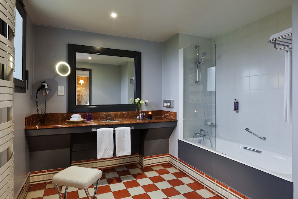 Hotel Barriere Le Grand Hotel Enghien Les Bains 3/33