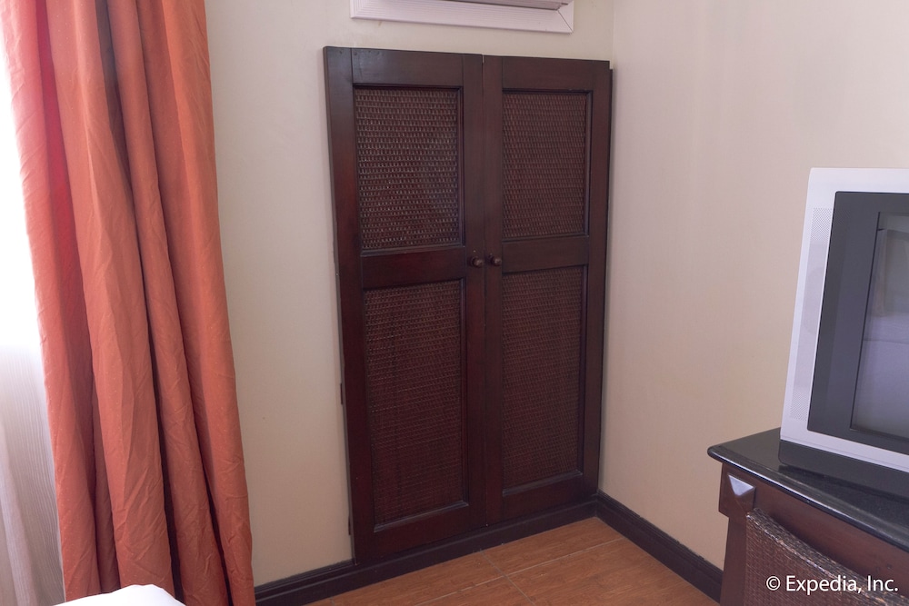 EGI Cebu Resort & Hotel 52/75