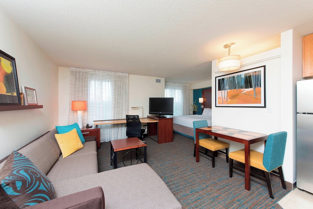 Residence Inn Toledo Maumee 12/28