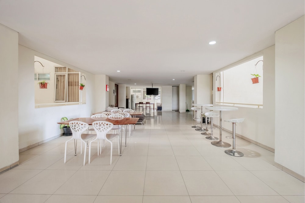 OYO 818 Micasa Residence 25/39