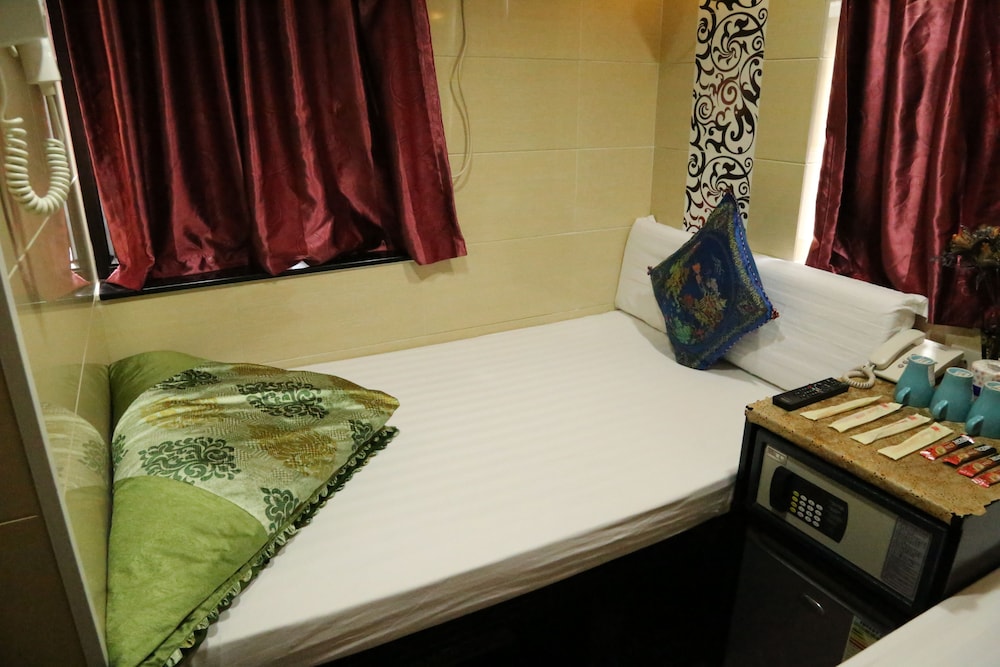 European Hostel 30/51
