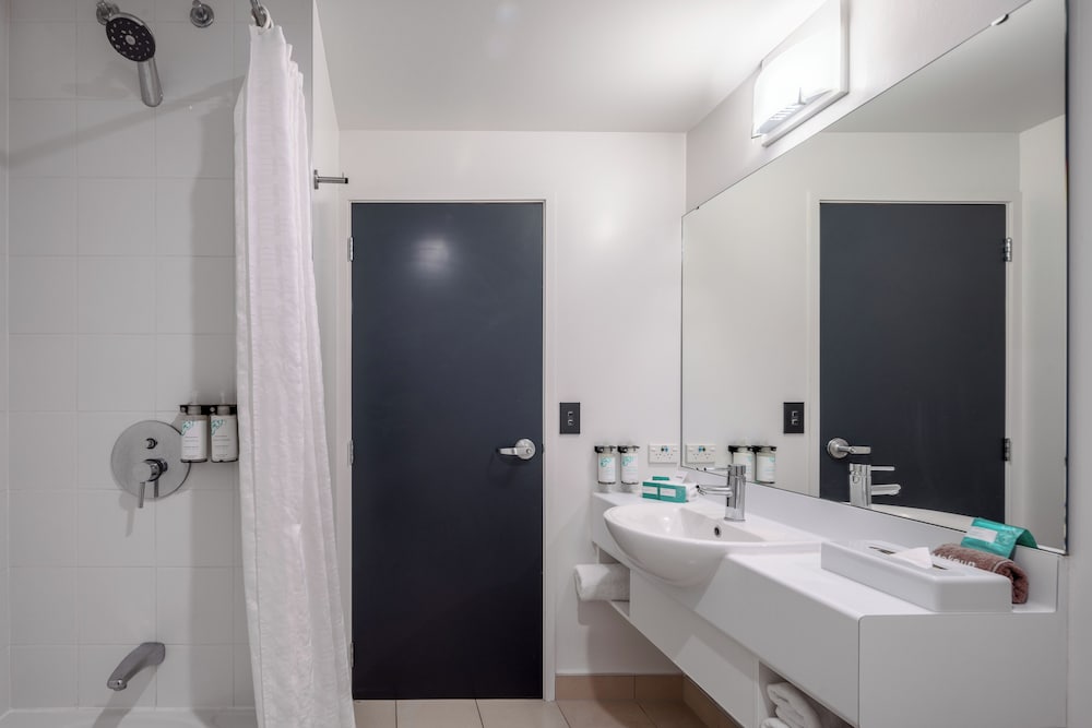 غرفة متصلة بسريرين كوين، Heartland Hotel Auckland Airport 7/7