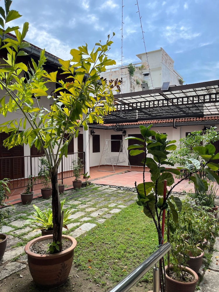 Mclane Boutique Hotel 44/50