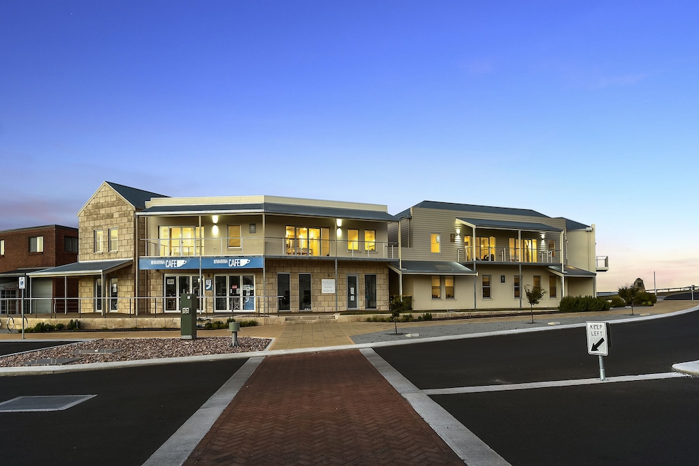 Robe Marina Accommodation 1/50