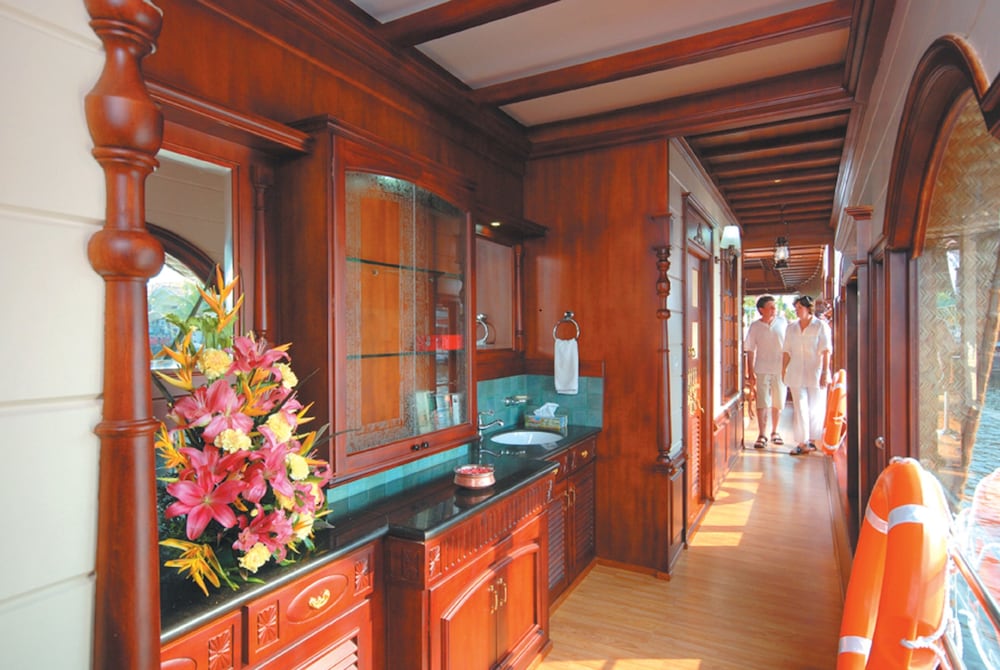 Sterling Lake Palace Alleppey. 56/58