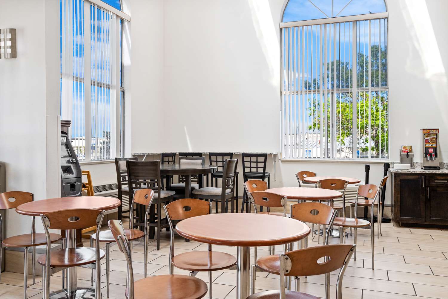 SureStay Hotel By Best Western Albuquerque Midtown 24/32