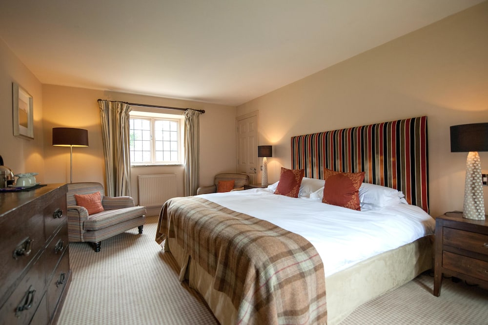 The Slaughters Country Inn 4/57