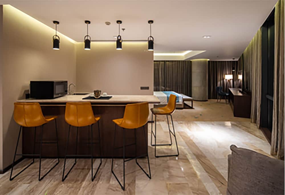 The Residence by Gulshan Club Limited 54/63