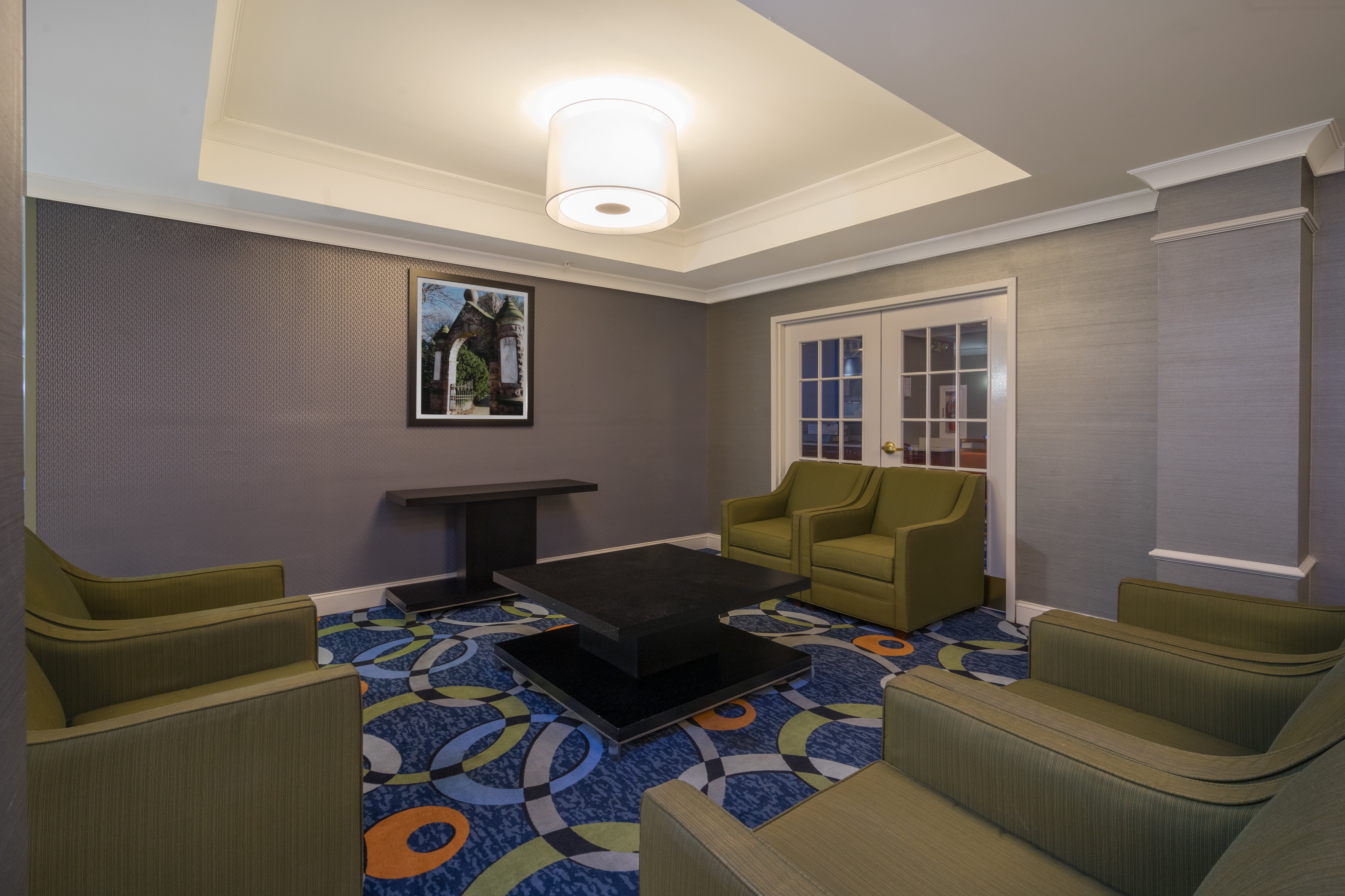 Holiday Inn Express Hotel Suites Easton 42/63