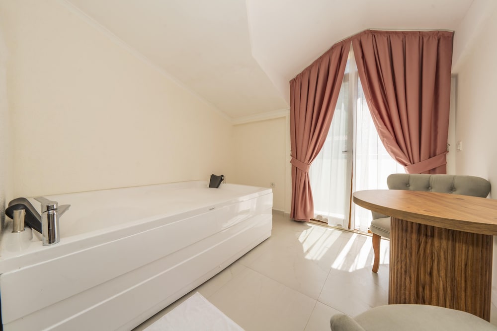 Room, Hot Tub, Katre Hotel Oludeniz 7/7
