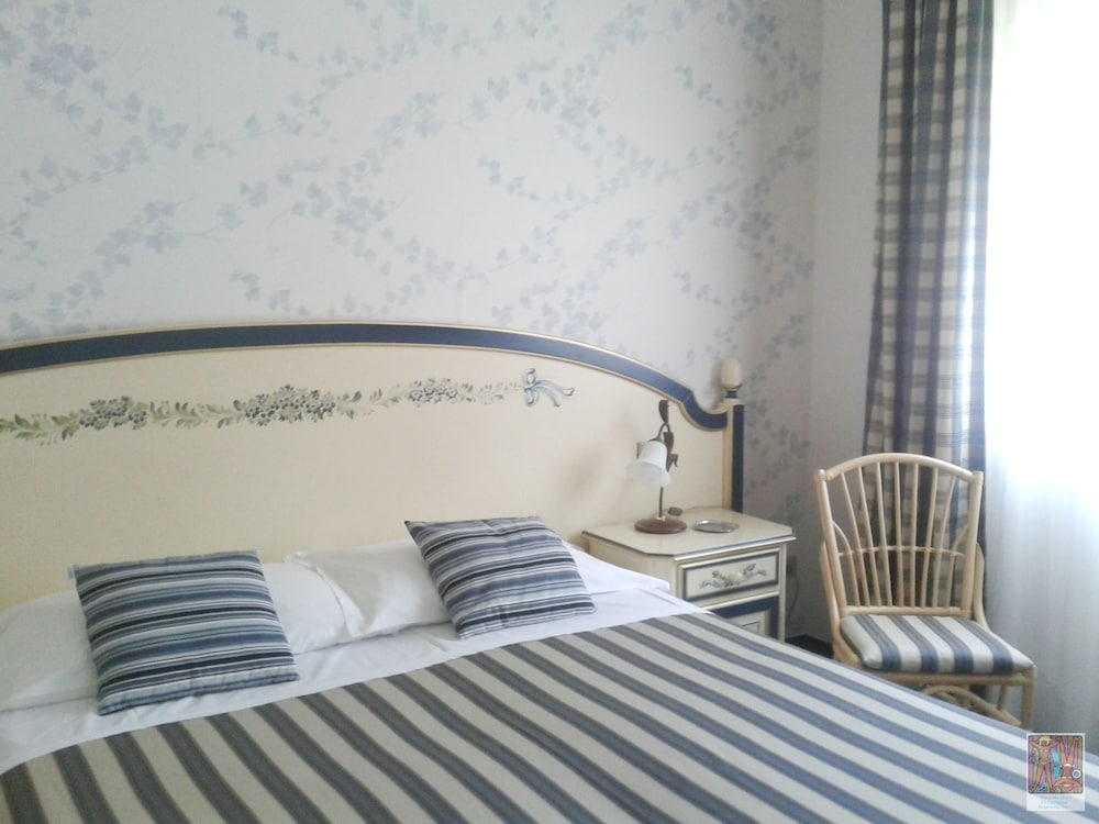 Hotel Morchio 7/39