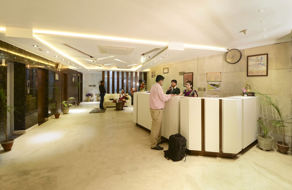 HOTEL MANIRAM PALACE 5/19