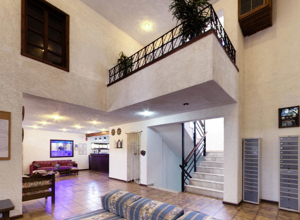 Oasis Hotel Bungalows 24/64
