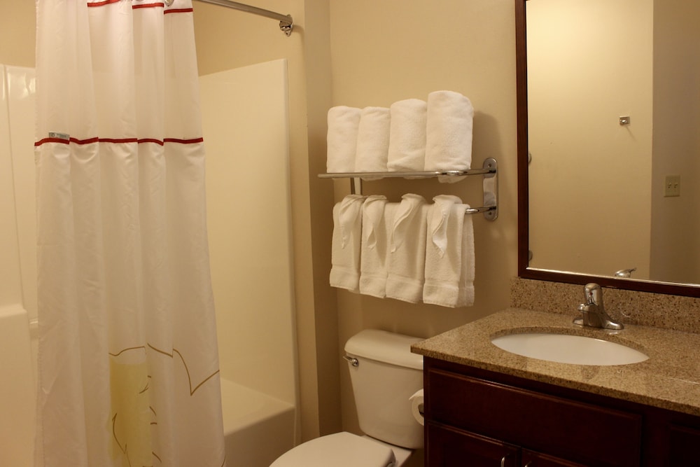 MainStay Suites Fitchburg Madison 10/44