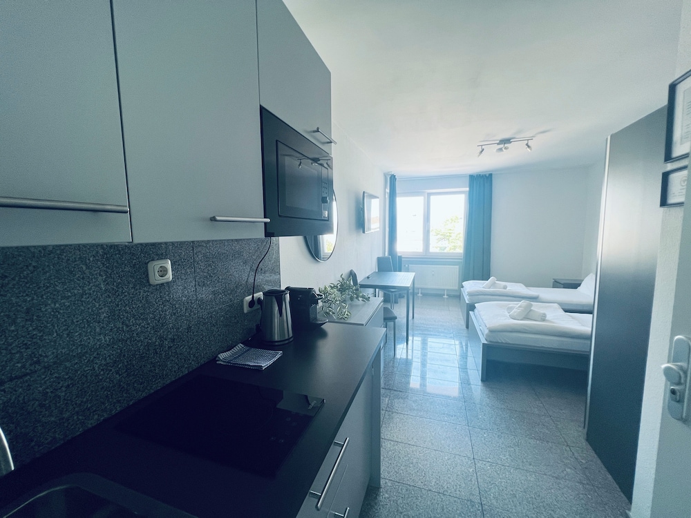 Lipp Apartments 16/16