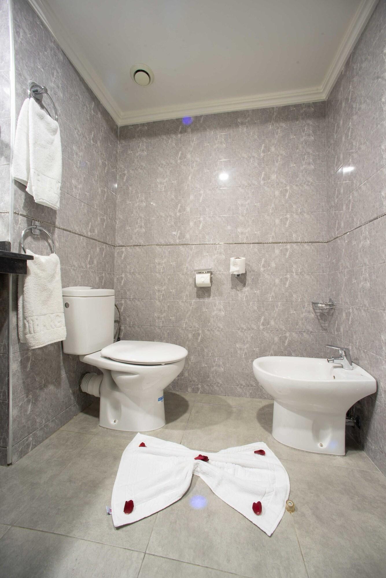 جناح جونيور بسرير كوين، Argana Hotel 4/5