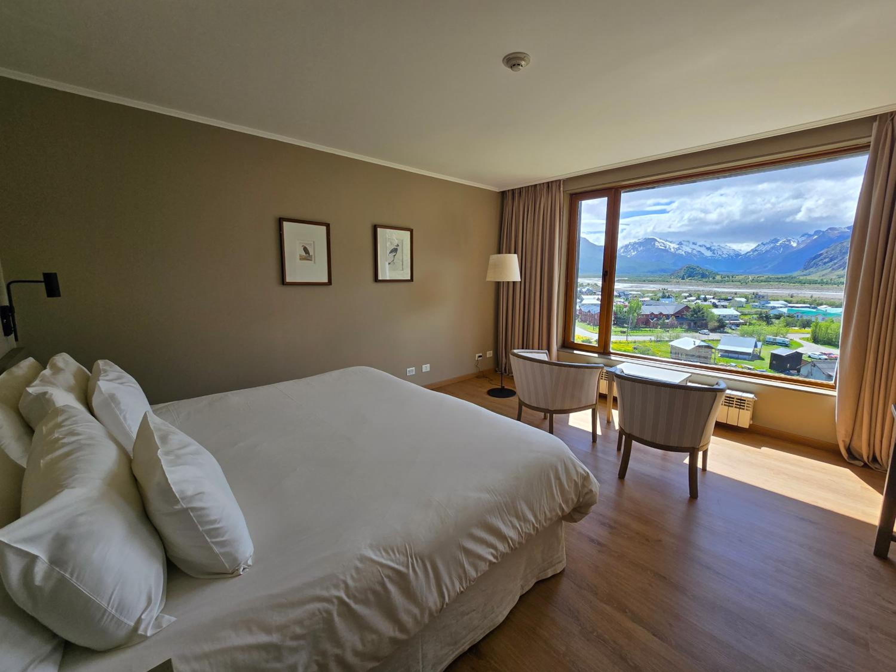 Superior, Double or Twin Bed, Valley View