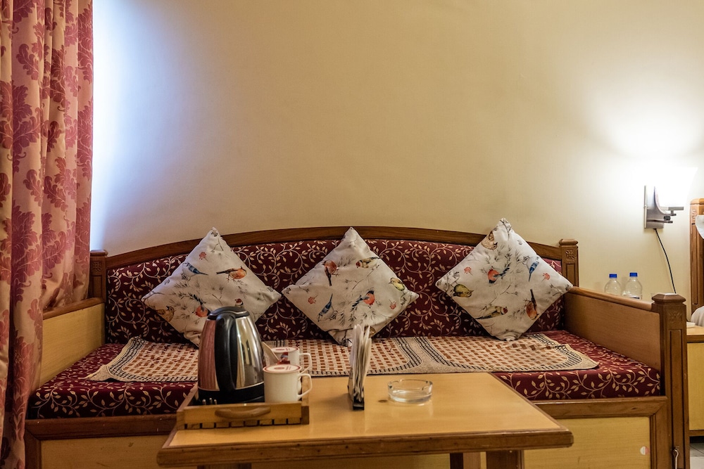 YORKSHIRE INN 31/50