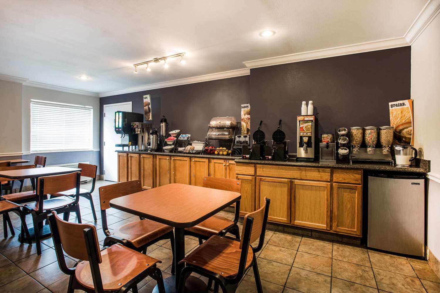 Microtel Inn & Suites by Wyndham Chattanooga/Near Hamilton Place 4/9