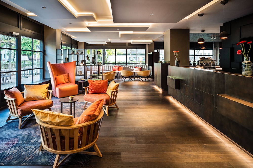 SAKS Urban Design Hotel Frankfurt 44/50