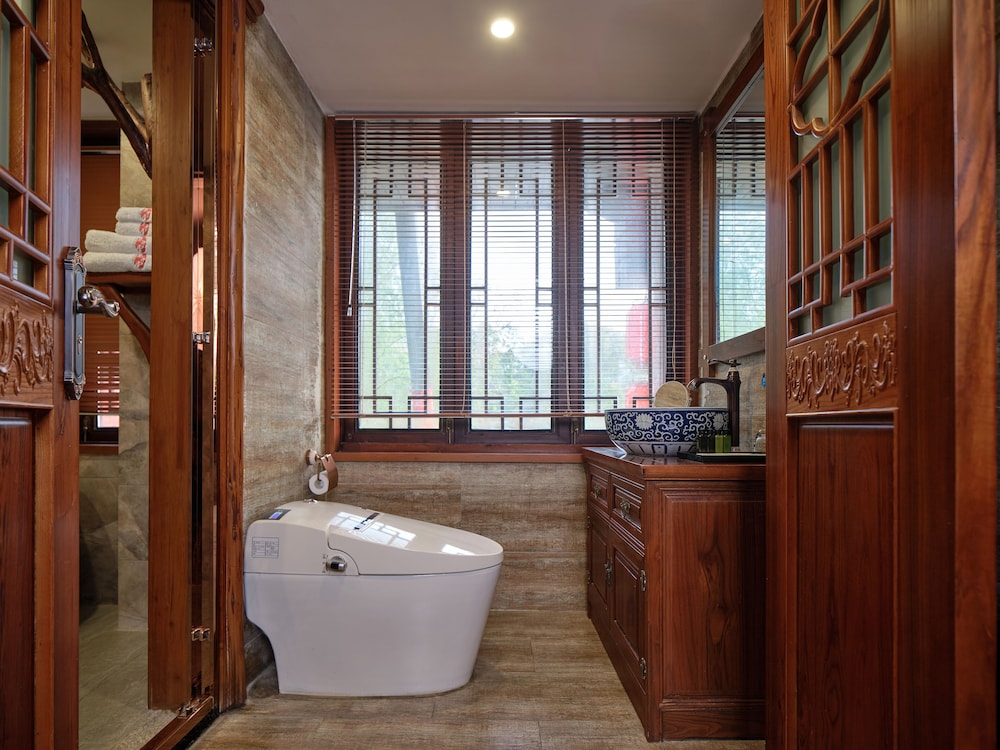 Lee's Boutique Resort 48/50