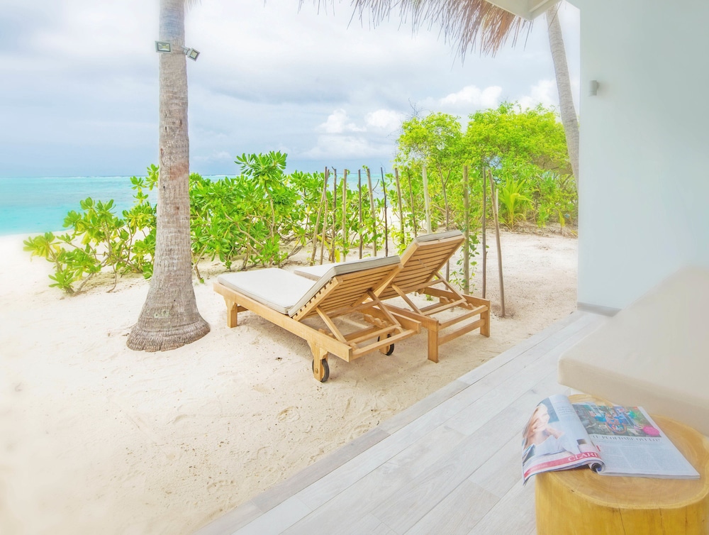 Cocoon Maldives 183/204