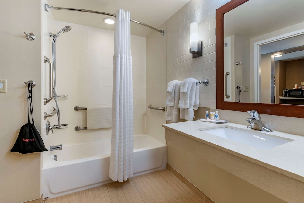 Comfort Suites Manheim - Lancaster 55/55