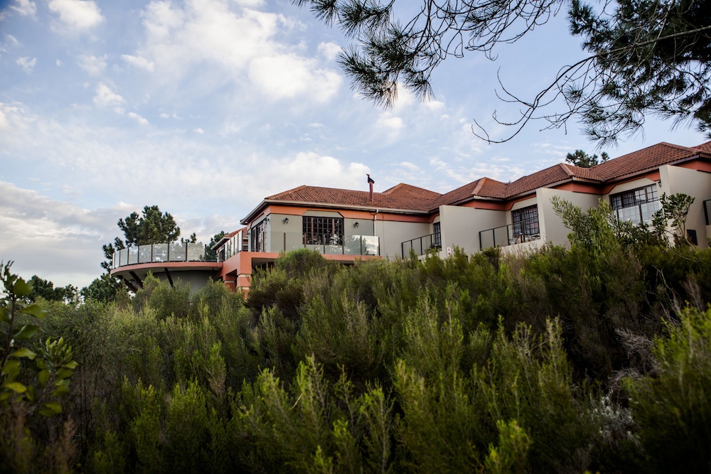 Ilita Lodge 3/49