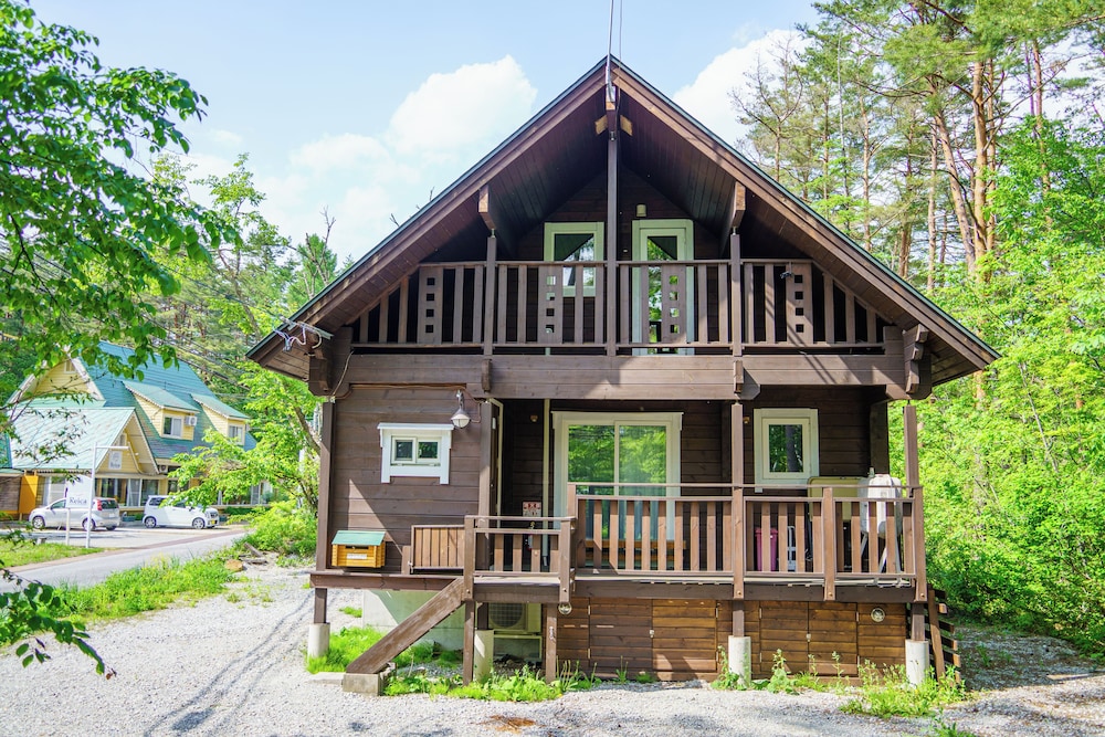 Hal Cottage 3/45