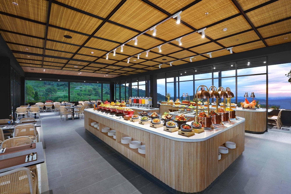 Lobby at Grand Aston Puncak Hotel and Resort, CIPANAS