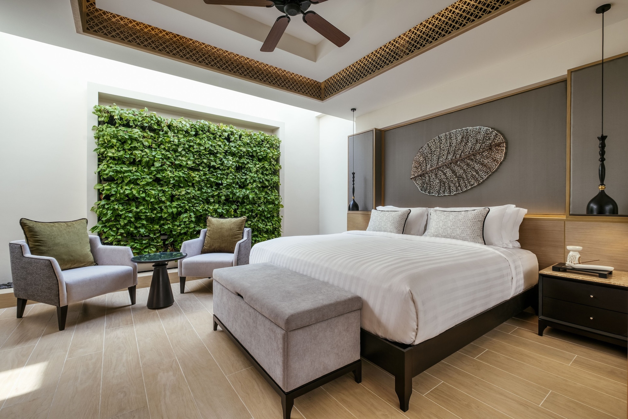 3 BEDROOMS, SERENITY, POOL RESIDENCE