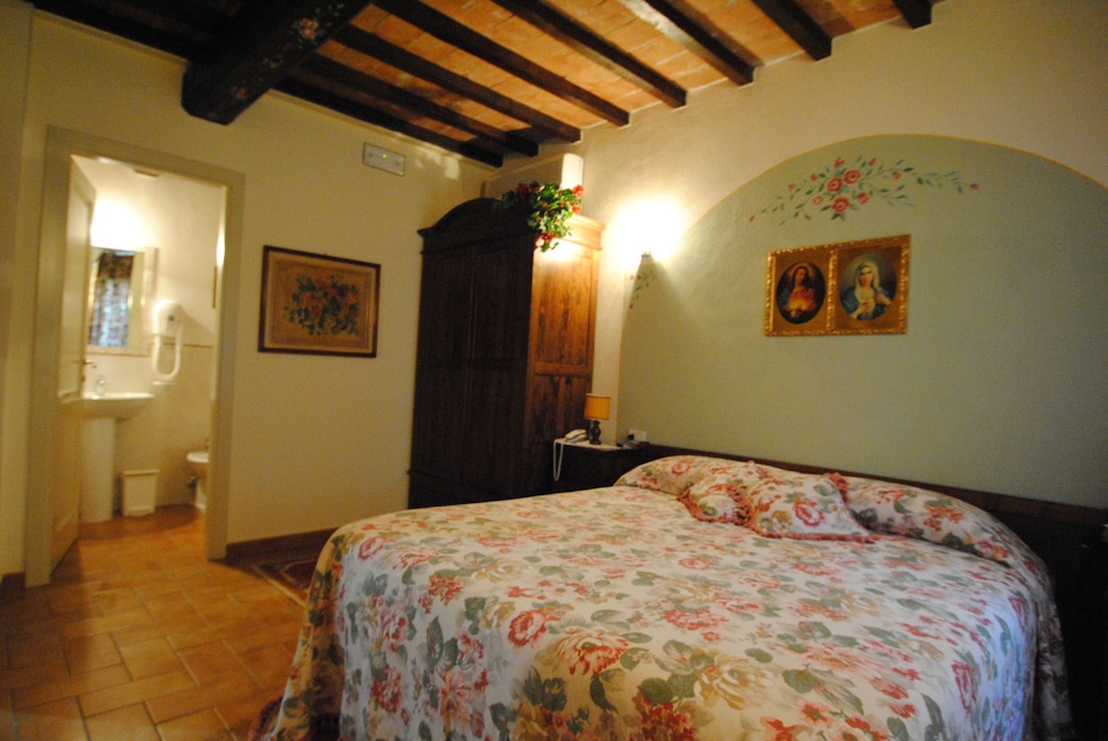 Albergo Torre Sangiovanni 13/75