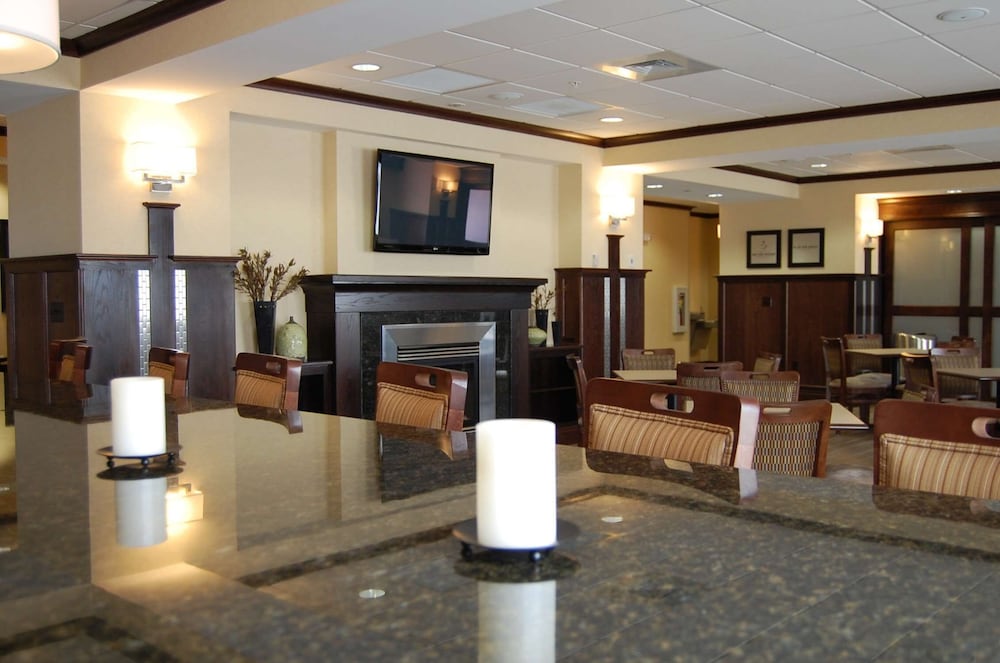 Hampton Inn Geneseo 32/54