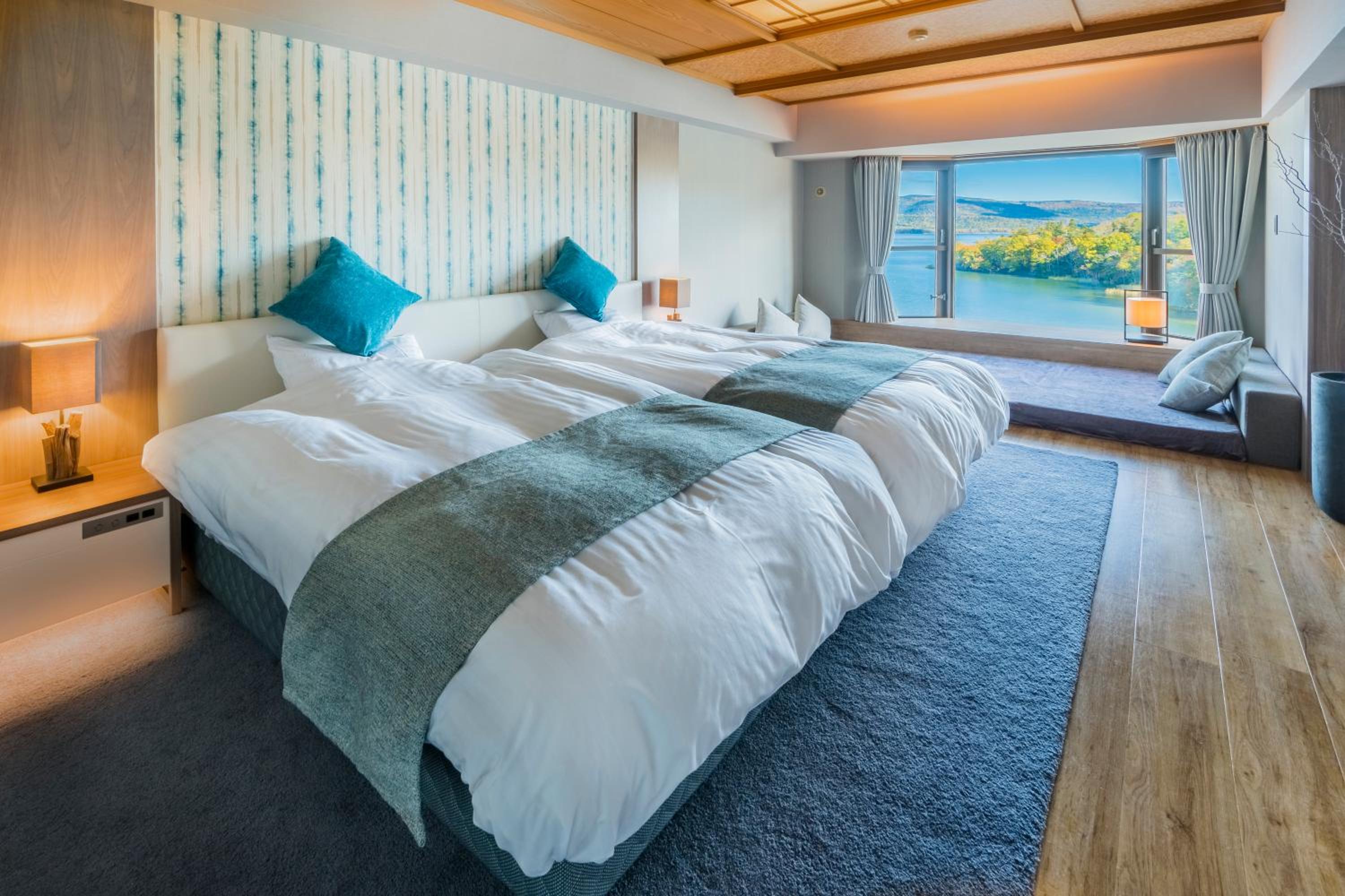 Shangri La, Resort, Twin Beds, Lake View