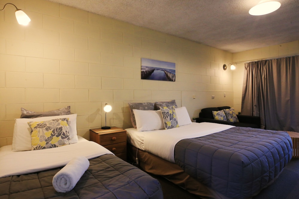 Alpine Motel 27/71