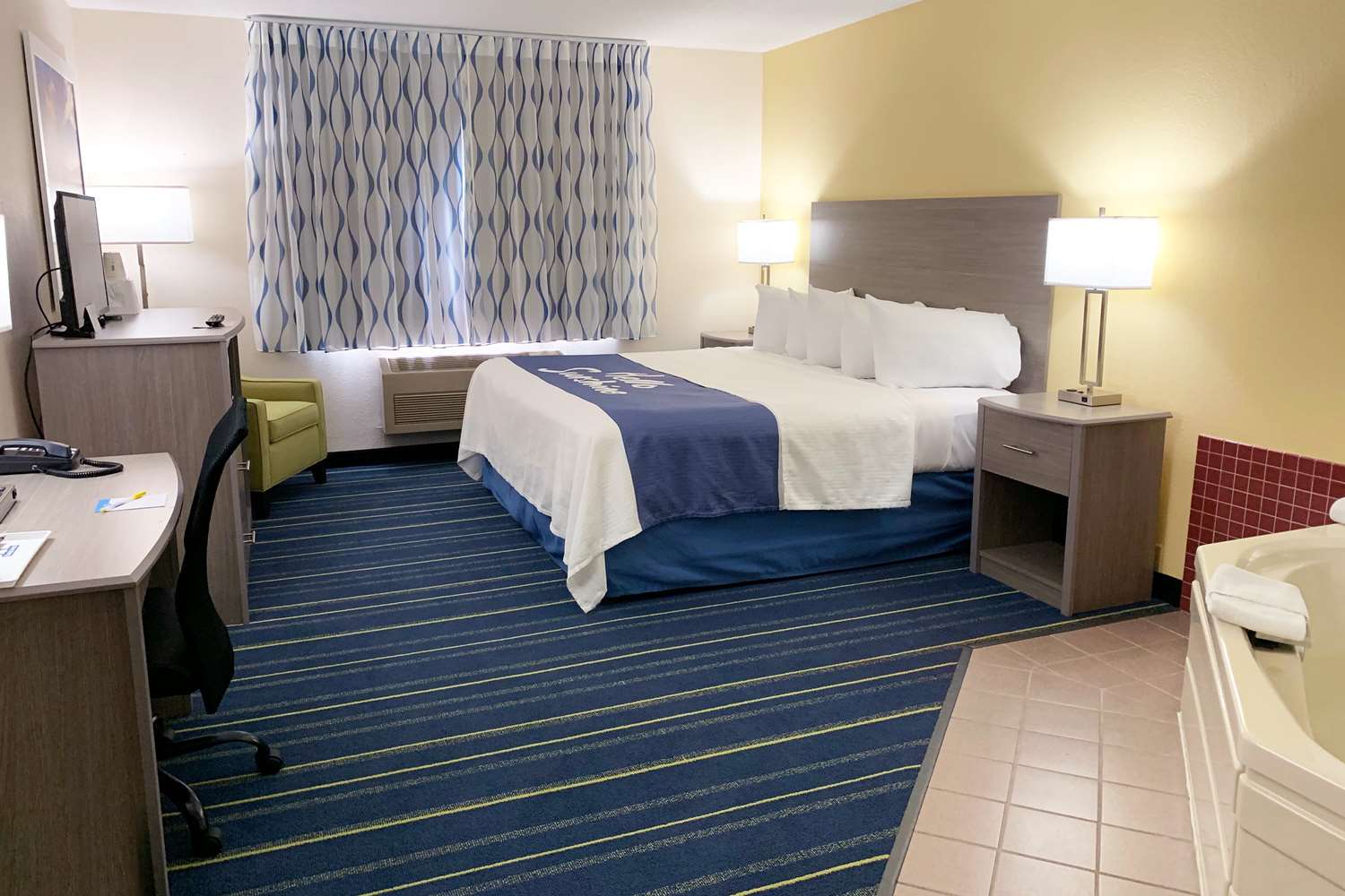 Days Inn Hinckley 10/31
