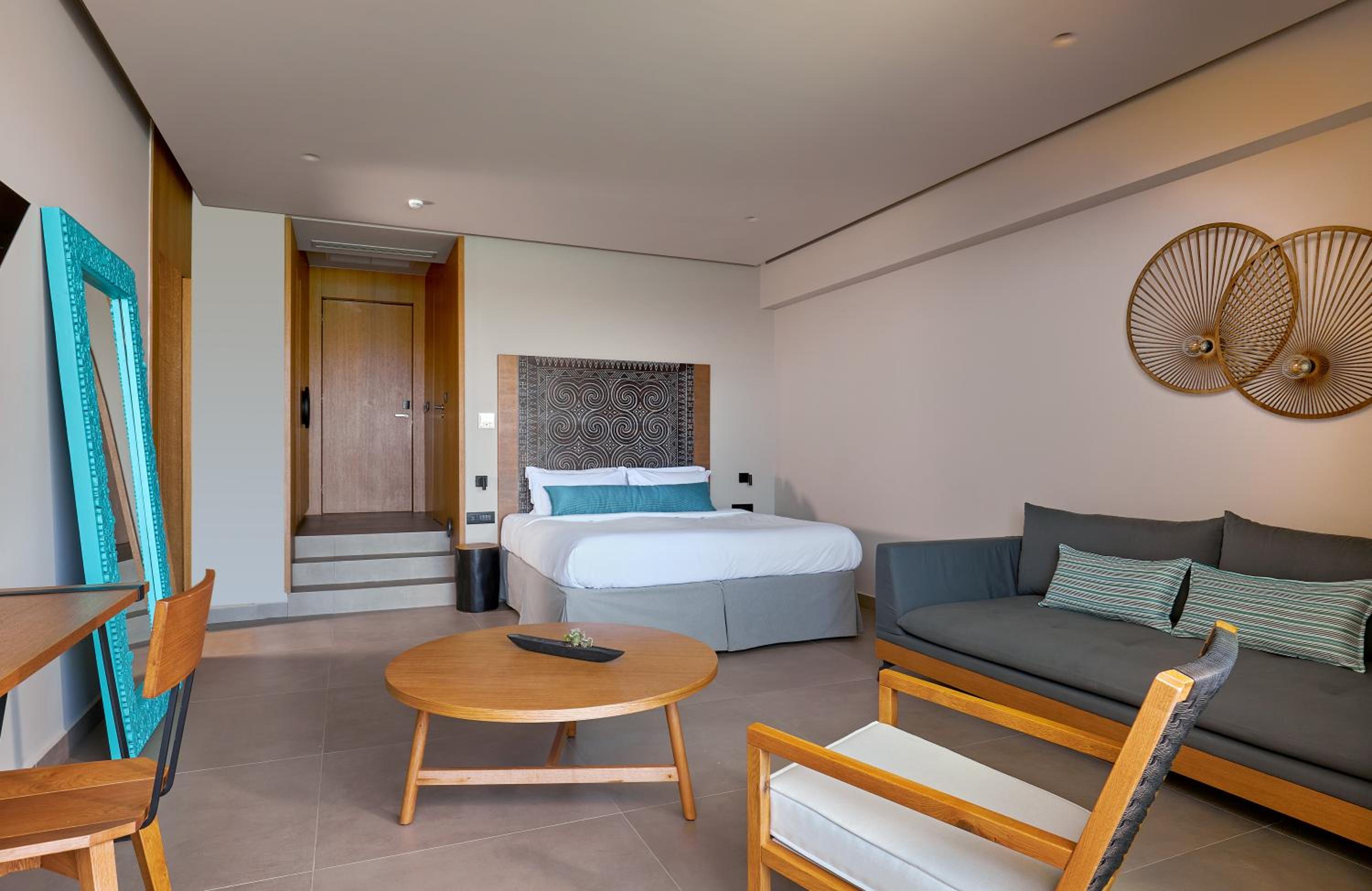Aquamarine, Suite, King Bed, Plunge Pool, Hydromassage
