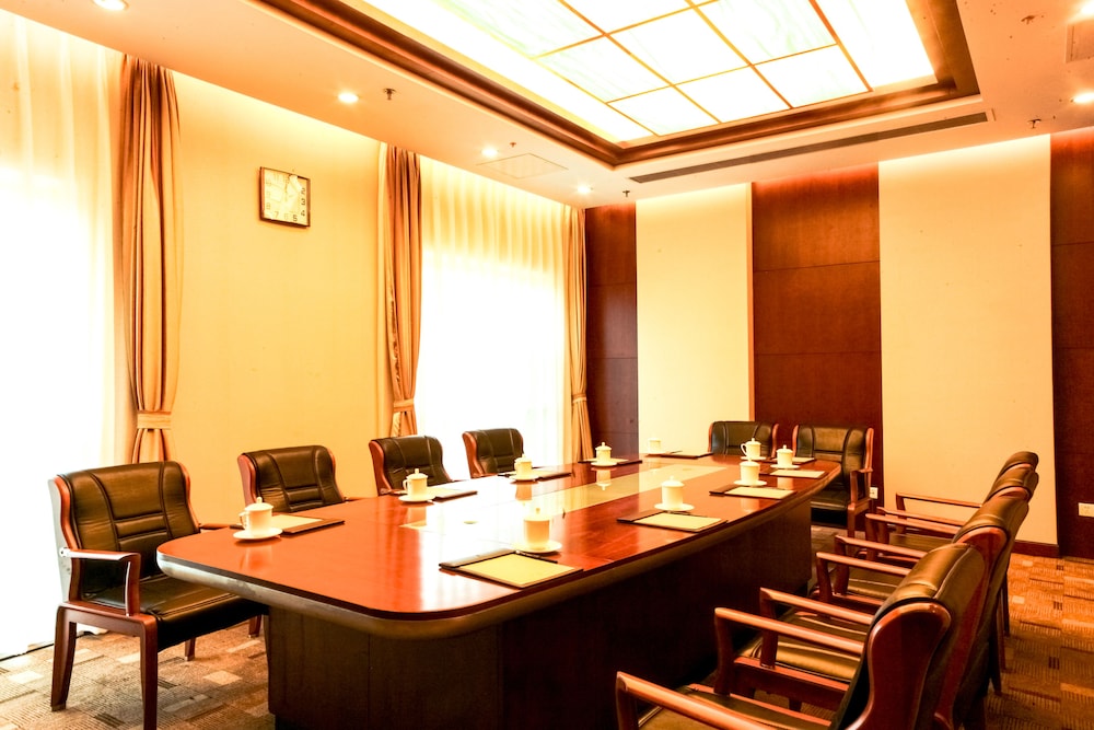 Inner Mongolia Grand Hotel 61/64