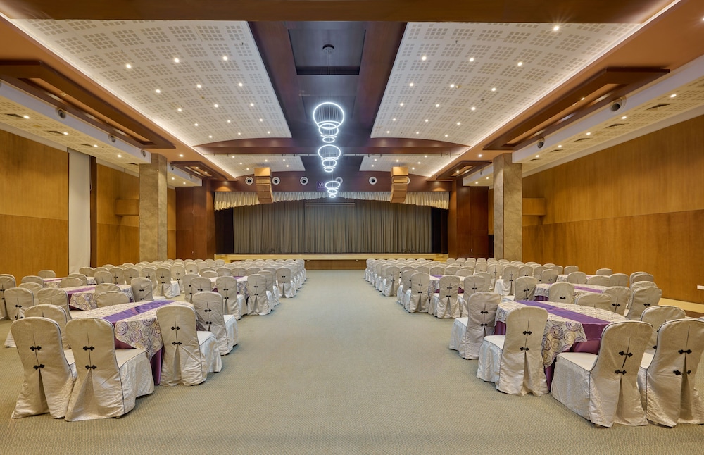 FLORA AIRPORT HOTEL 39/50