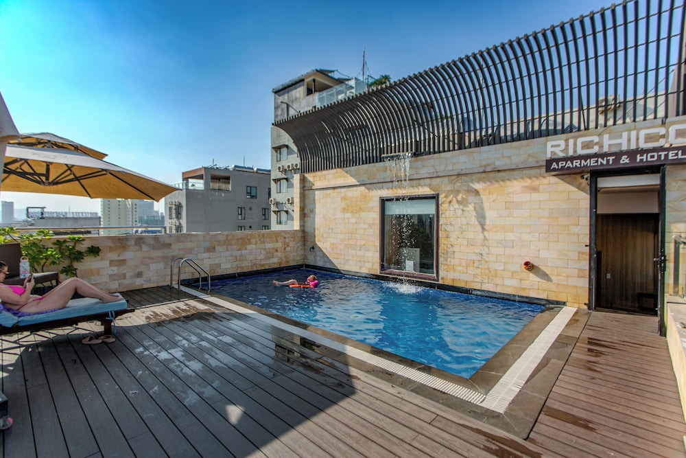 Richico Apartments And Hotel 45/82