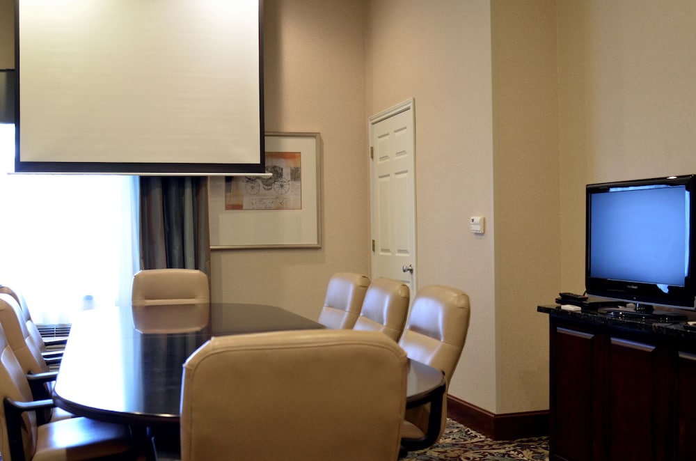 Staybridge Suites San Antonio Sea World 16/66