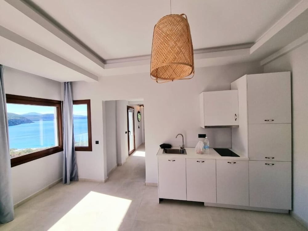 Enjoy Lichnos Bay Village Camping Hotel & Apartments 29/46